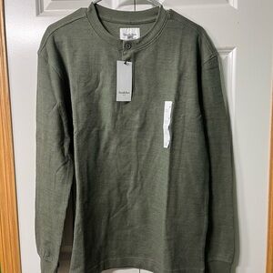 Goodfellow & Co Men's Olive Green Long Sleeve Henley Shirt NWT in size M